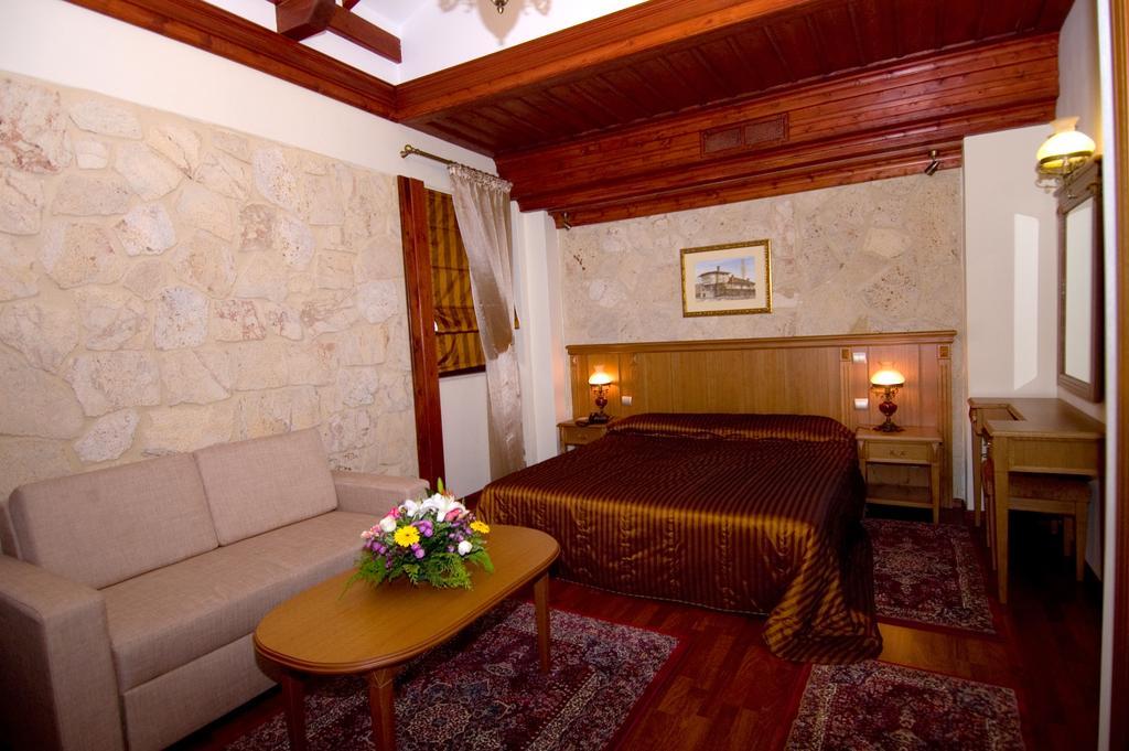 Hotel Aiges Melathron เวเรีย ภายนอก รูปภาพ