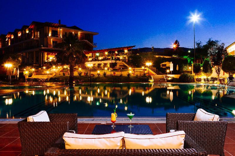 Hotel Aiges Melathron เวเรีย ภายนอก รูปภาพ